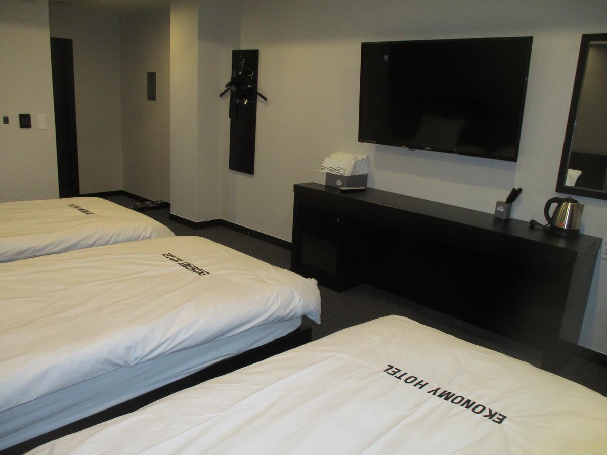 Ekonomy Hotel 旌善 外观 照片