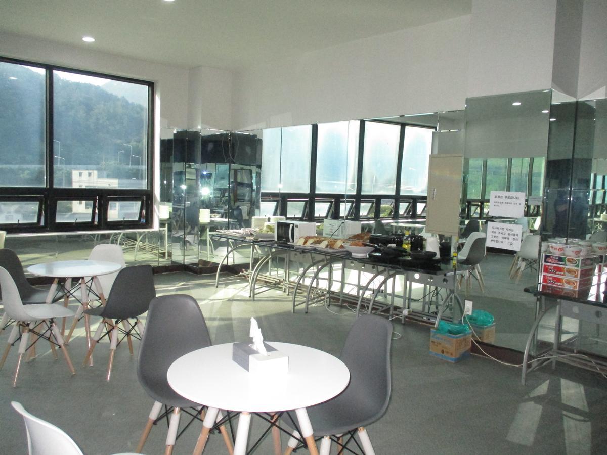 Ekonomy Hotel 旌善 外观 照片