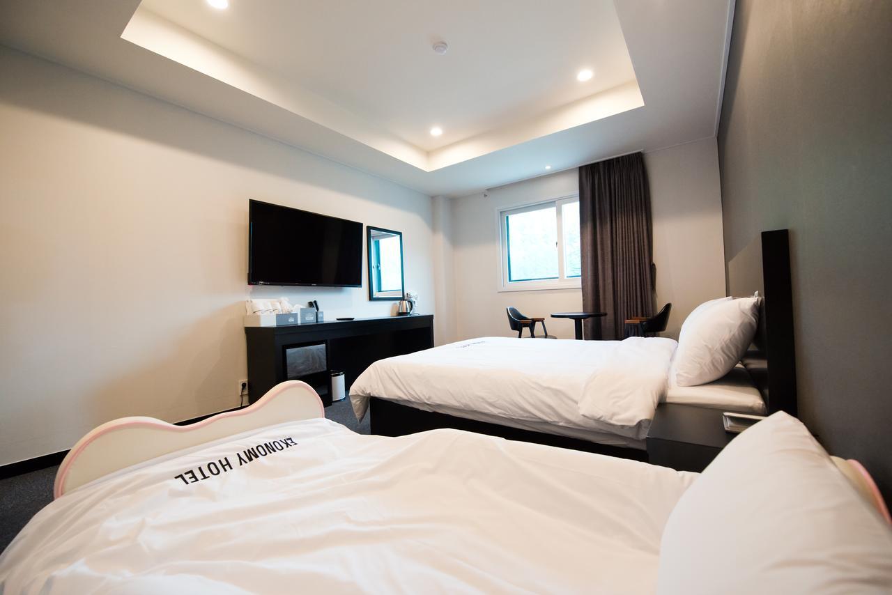 Ekonomy Hotel 旌善 外观 照片